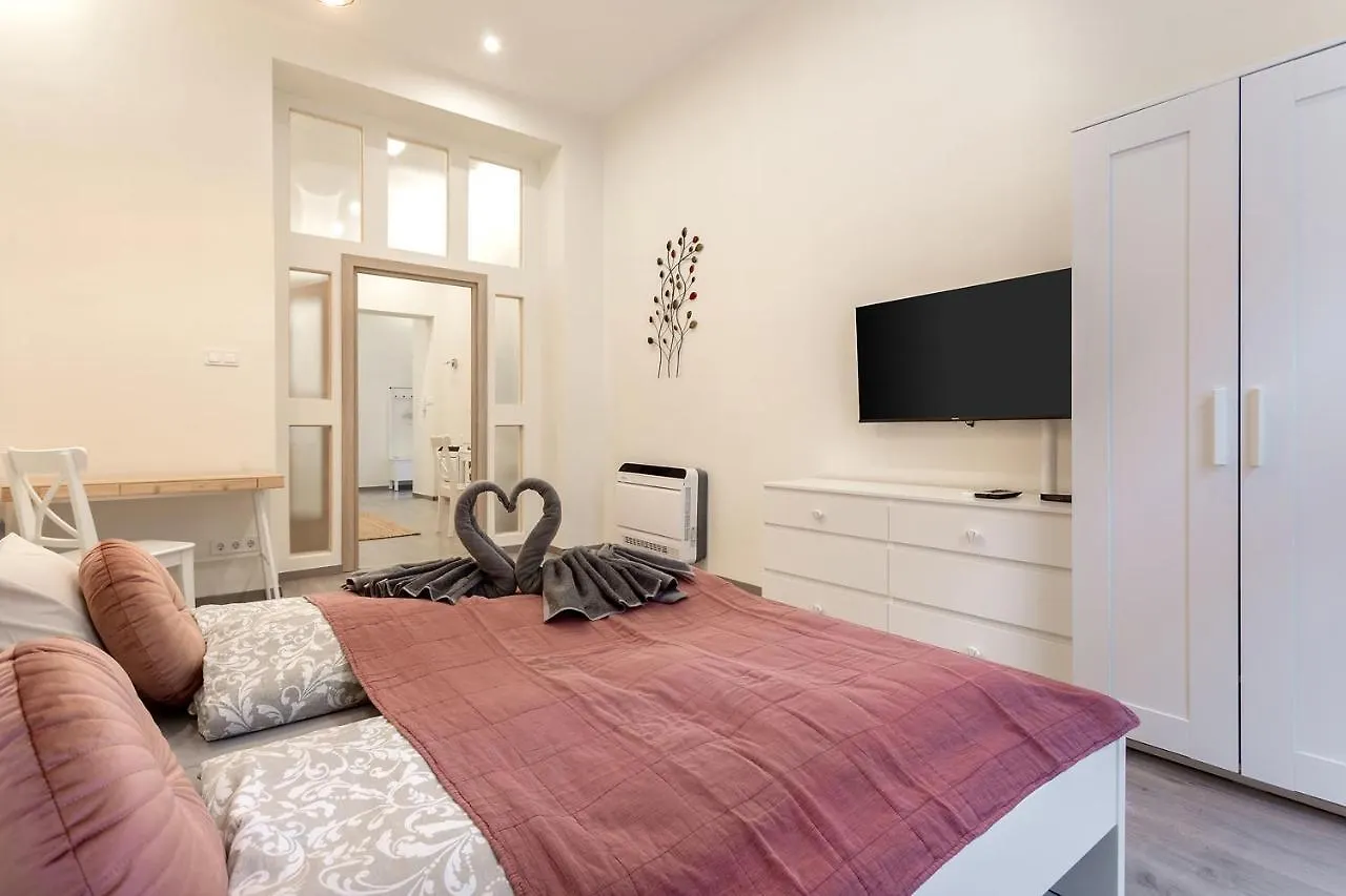 Goldcentral Apartment Comfort Budapest
