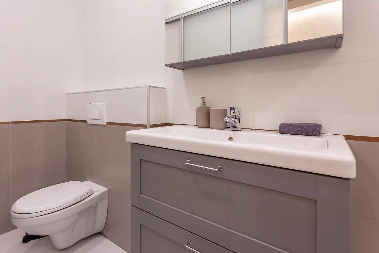 Goldcentral Apartment Comfort Budapest Hungary